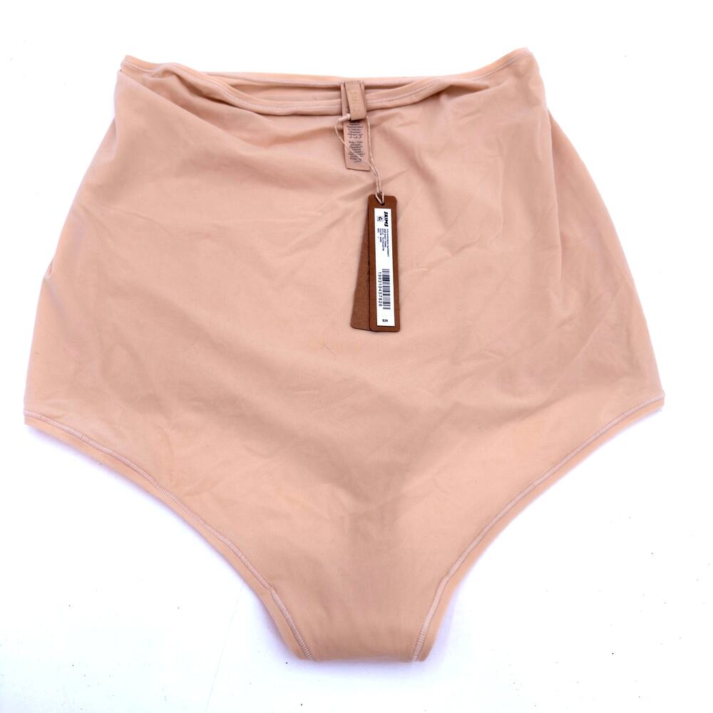 Skims Fits Everybody Maternity High Waist Thong Underwear Panties NWT Size Large